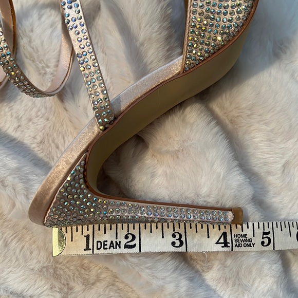 LE CHATEAU WB -WEDDING SHOES /GRAD SHOES-size 8/38 gentle worn maybe 6 times - Picture 7 of 7